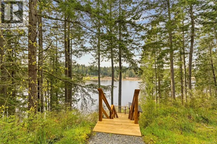 2687 Charles Rd, Nanaimo, British Columbia V9X1N5