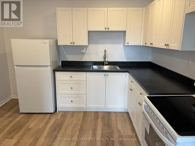 103 DURHAM STREET, Port Colborne (East Village), Ontario L3K1C9
