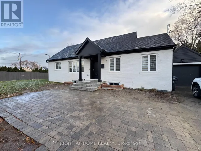 1 RANDOM STREET, Toronto (Islington-City Centre West), Ontario M9B2J3