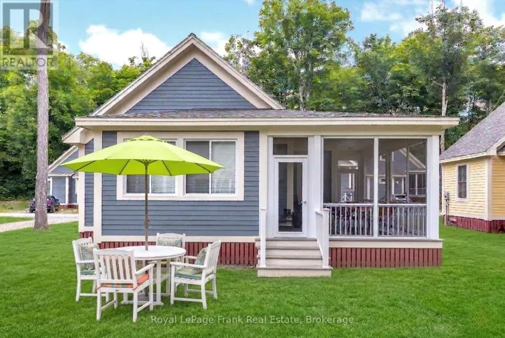 219 - 11 HOLLOW LANE, Prince Edward County (Athol Ward), Ontario K0K1P0