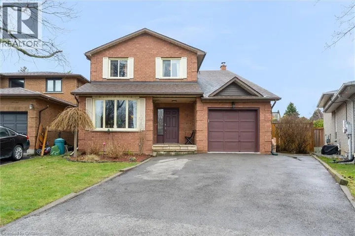 16 HOMELAND Avenue, Stoney Creek, Ontario L8E4X2