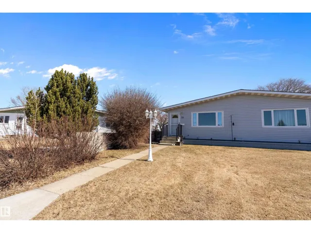 28 Camelot AV, Leduc, Alberta T9E4M3
