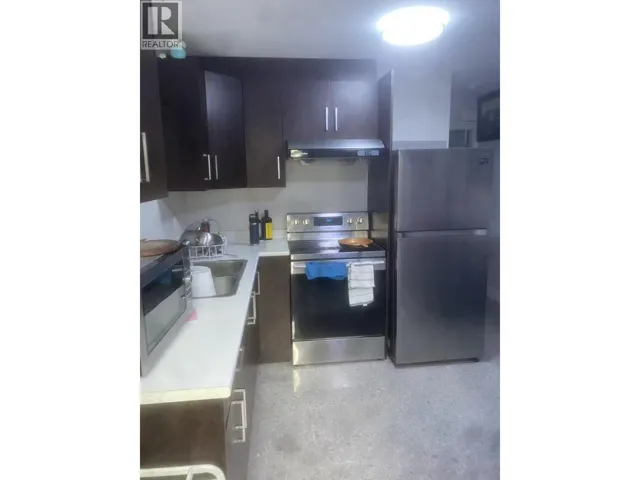 Basement-1 3254 E 6TH AVE, Vancouver, British Columbia V5M1S7