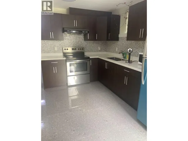 Basement-2 3254 E 6TH AVE, Vancouver, British Columbia V5M1S7