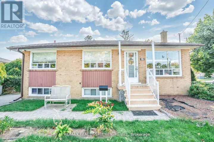 (UPPER) - 37 EDGEMONT DRIVE, Brampton (Brampton North), Ontario L6V1K9