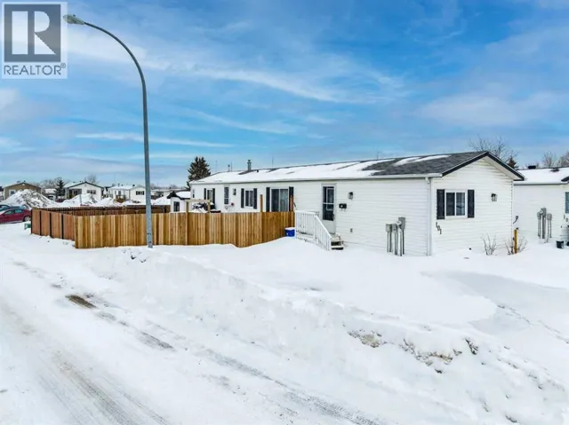101 Grant Bay, Fort McMurray, Alberta T9H3Y7