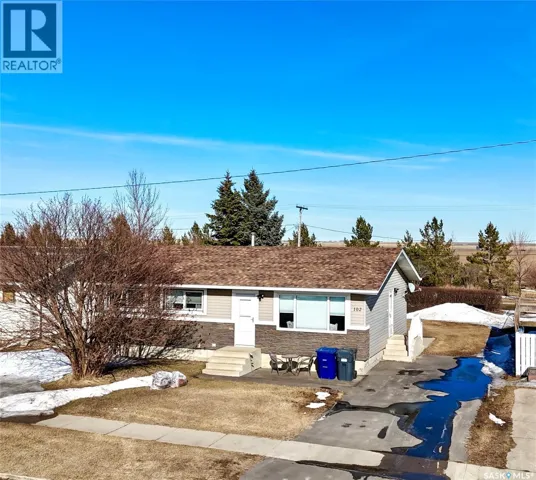 102 Government ROAD, Davidson, Saskatchewan S0G1A0