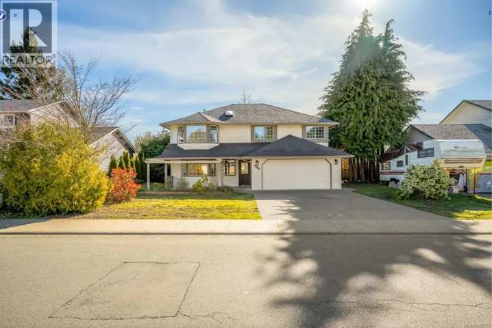 584 Torrence Rd, Comox, British Columbia V9M3L5