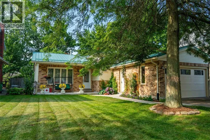 4361 THIRD STREET, Petrolia, Ontario N0N1R0