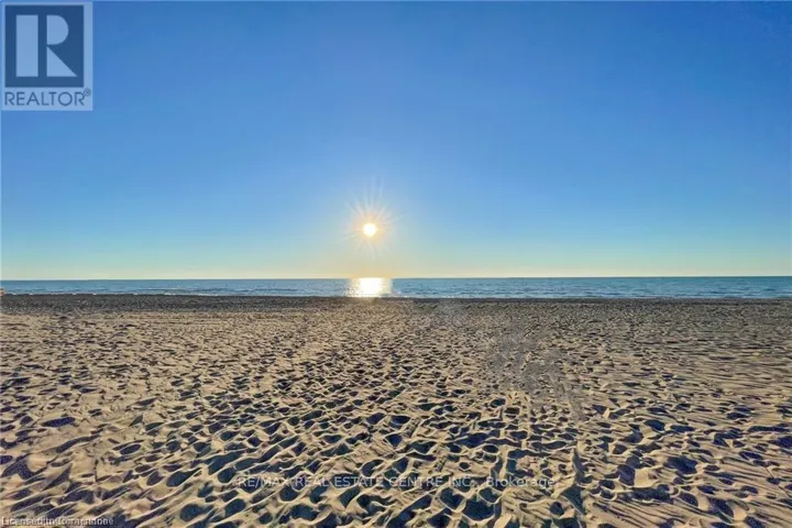 11 DIETRICH CRESCENT, Lambton Shores (Grand Bend), Ontario N0M1T0
