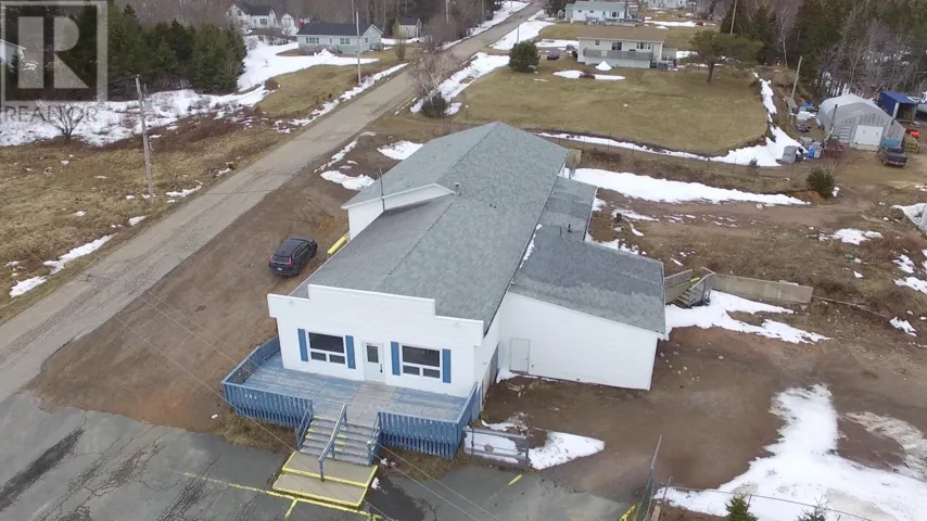 8 Bayview Road, Ingonish, Nova Scotia B0C1K0