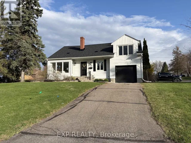150 STEVENSON CRESCENT, Renfrew, Ontario K7V1J4