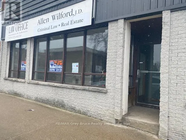 153 8TH STREET E, Owen Sound, Ontario N4K2C6