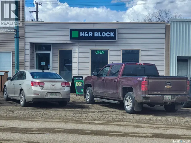 324 Centre STREET, Assiniboia, Saskatchewan S0H0B0