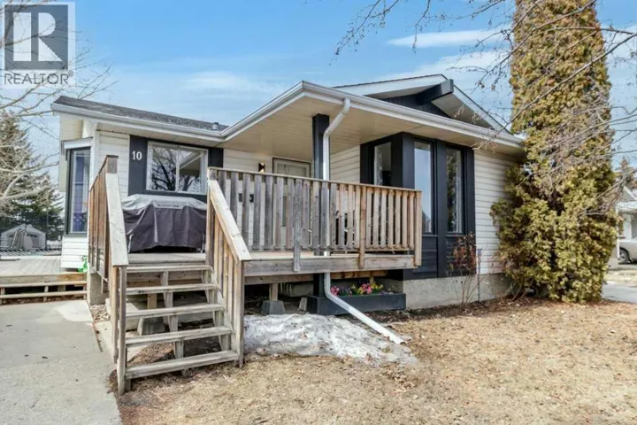 10 Chappel Drive, Red Deer, Alberta T4P2R8