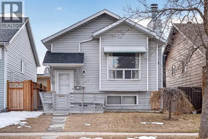 252 Erin Woods Drive SE, Calgary, Alberta T2B3B9