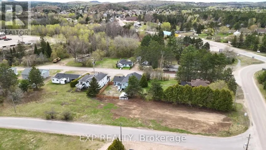 8 WALKER STREET N, Madawaska Valley, Ontario K0J1B0