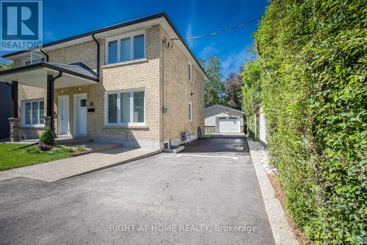 32 VARSITY ROAD, Toronto (Lambton Baby Point), Ontario M6S4N5