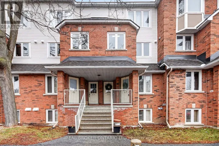 418 BRISTON PRIVATE, Ottawa, Ontario K1G5R4