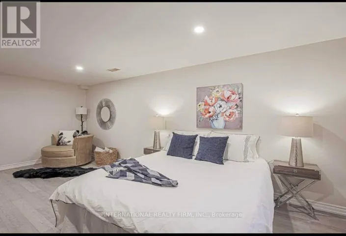 LOWER - 130 AMBERJACK BOULEVARD, Toronto (Woburn), Ontario M1H2J9