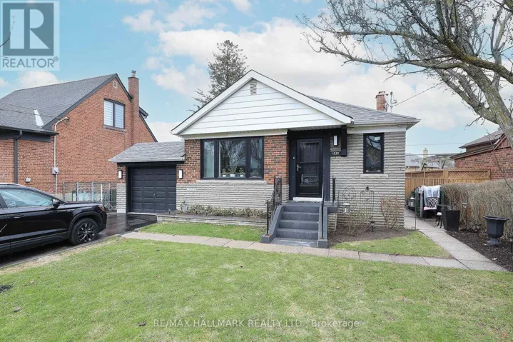 1535 PHARMACY AVENUE, Toronto (Wexford-Maryvale), Ontario M1R2K1