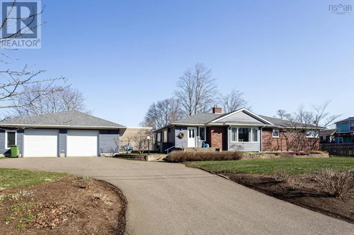 21 Spring Garden Road, Middleton, Nova Scotia B0S1P0