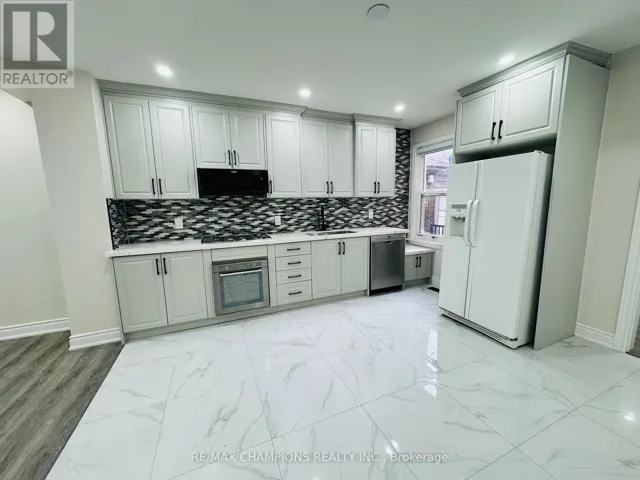 MAIN FLR - 196 CALEDONIA ROAD, Toronto (Corso Italia-Davenport), Ontario M6E4S7