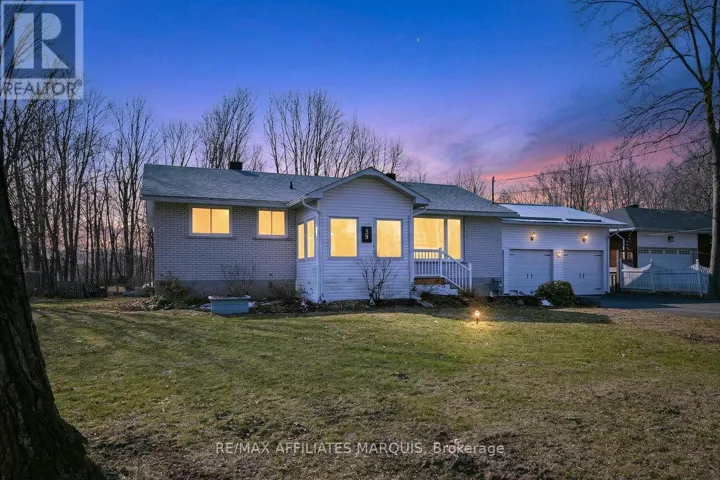 39 GOLF CLUB ROAD, Rideau Lakes, Ontario K7A4S5