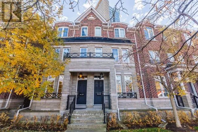 36 - 99 THE QUEENSWAY, Toronto (High Park-Swansea), Ontario M6S5B4