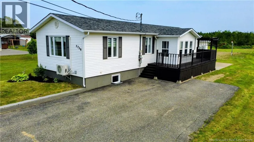 7756 Rue Saint-Paul, Bas-Caraquet, New Brunswick E1W6C9