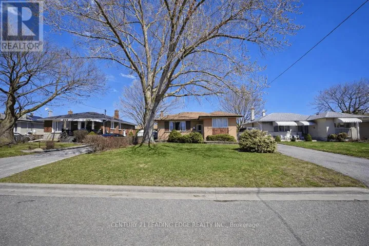 571 WYCHWOOD STREET, Oshawa (O'Neill), Ontario L1G2T4