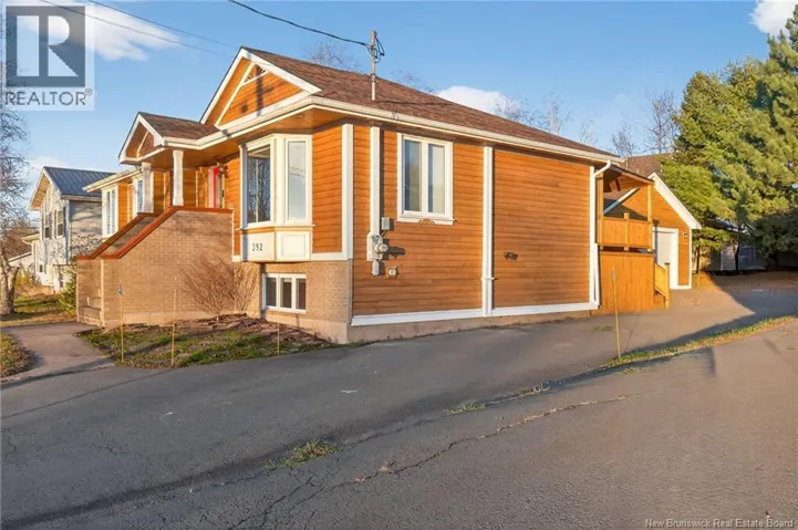 392 Fox Creek, Dieppe, New Brunswick E1A7M7