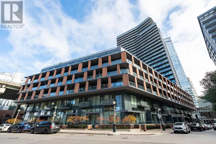 20 BRUYERES MEWS, Toronto (Niagara), Ontario M5V0G8