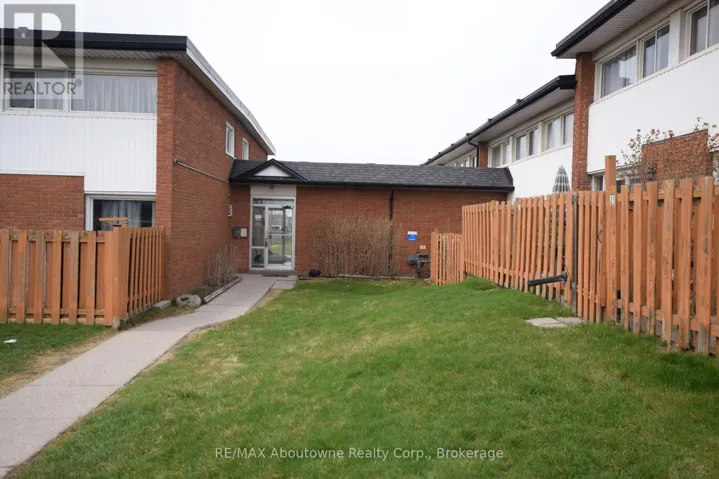 25 - 176 HENRY STREET, Brantford, Ontario N3S5C8