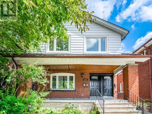 UPPER - 229 WINONA DRIVE, Toronto (Humewood-Cedarvale), Ontario M6C3S4