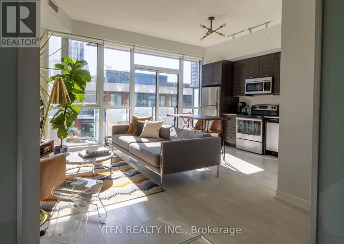 726 - 50 BRUYERES MEWS, Toronto (Niagara), Ontario M5V0H8