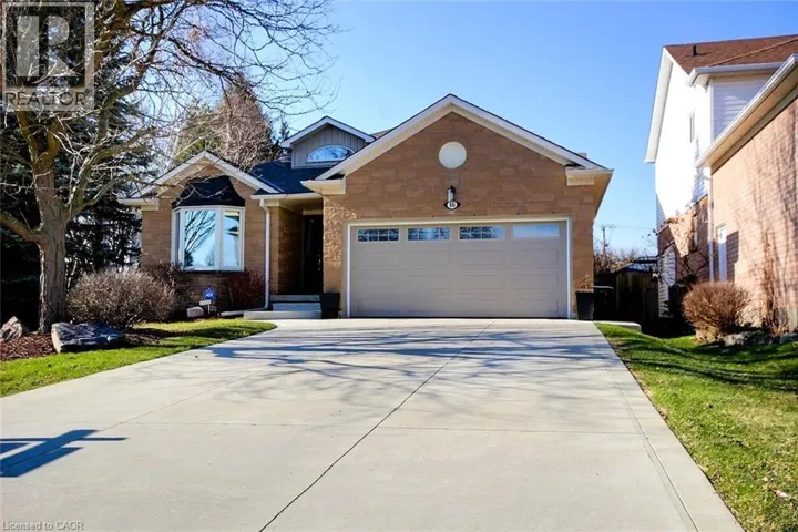 16 SULLIVAN Court, Cambridge, Ontario N1S5A4