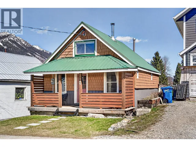146 14th Street, Fernie, British Columbia V0B1M0