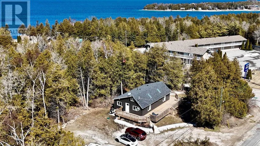 4 LEGION STREET, Northern Bruce Peninsula, Ontario N0H2R0