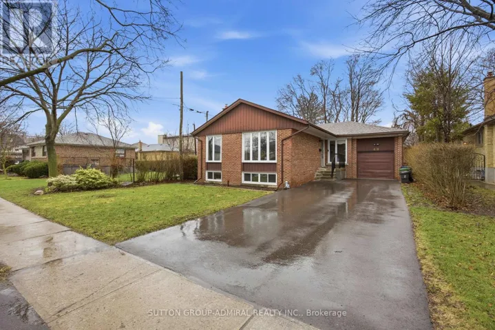 48 GODDARD STREET, Toronto (Bathurst Manor), Ontario M3H5E1