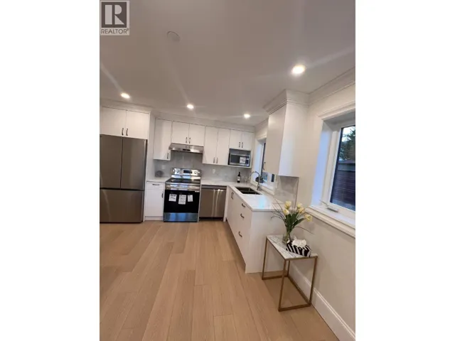 Laneway House 4167 W 12TH AVE, Vancouver, British Columbia V6R2P5