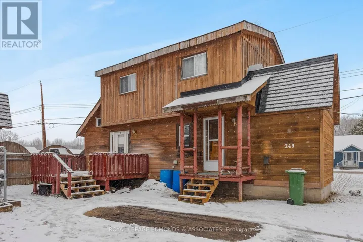 249 WILFRED STREET, Pembroke, Ontario K8A5K8