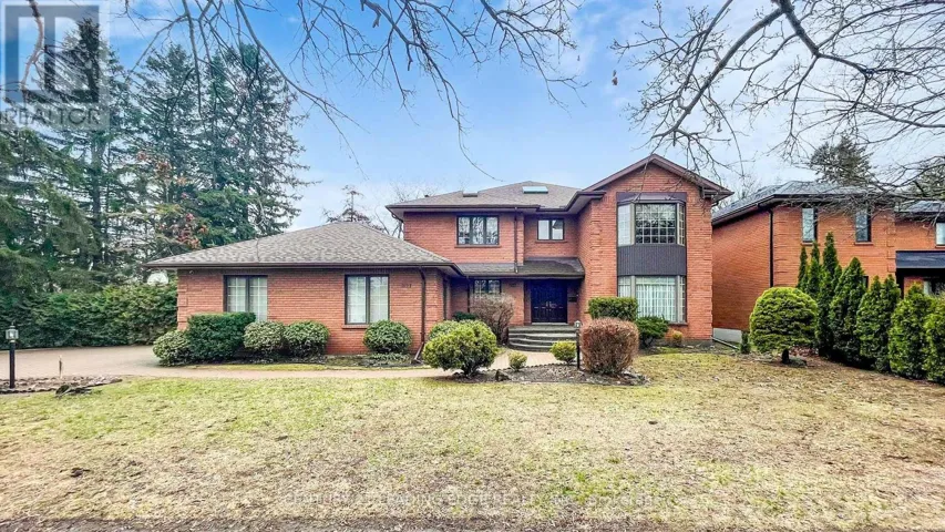 1127 OSHAWA BOULEVARD N, Oshawa (Centennial), Ontario L1G5W2