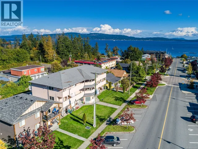 1 1587 Joan Ave, Crofton, British Columbia V0R1R0