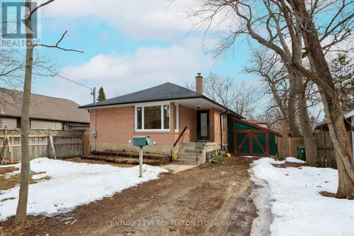 49 AMIENS ROAD, Toronto (West Hill), Ontario M1E3S7