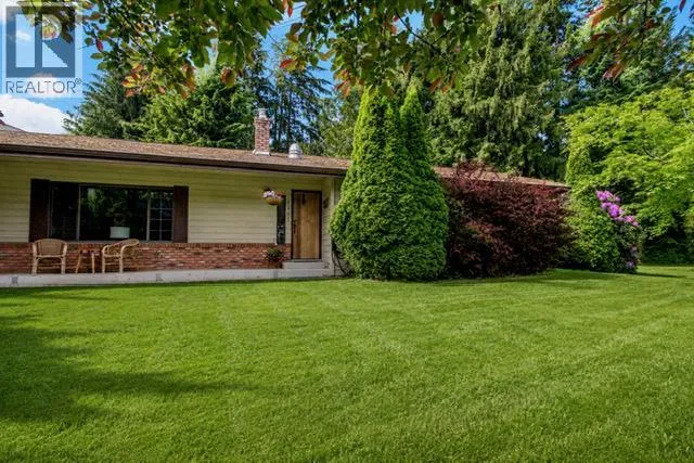 1402 Amhurst Road, Sicamous, British Columbia V0E2V0