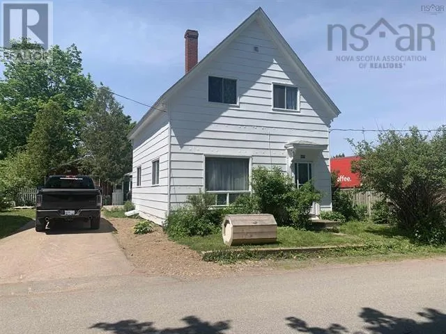 49 Chapel Street, Parrsboro, Nova Scotia B0M1S0