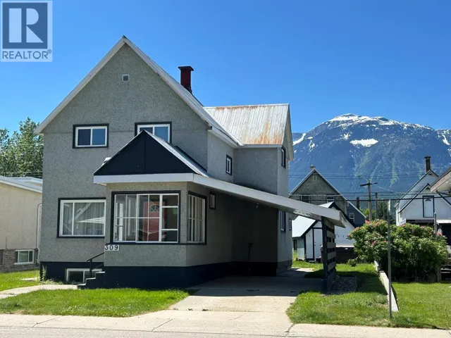 309 Third Street E, Revelstoke, British Columbia V0E2S0