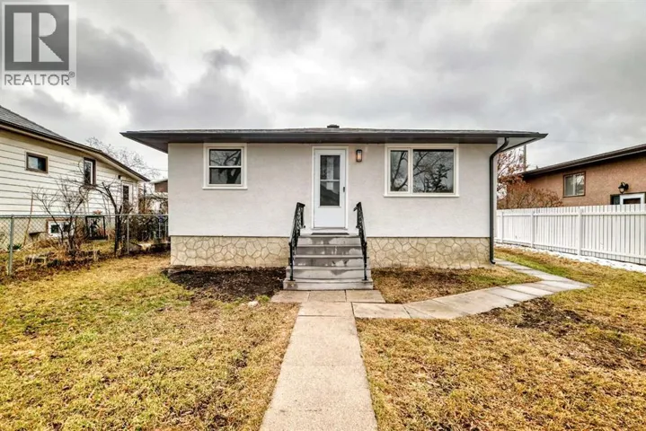7634 21 Street SE, Calgary, Alberta T2C0V5