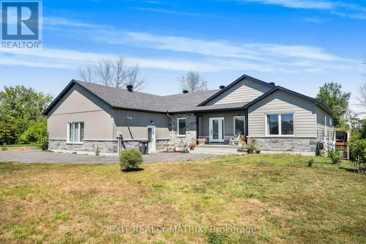 3515 FRONT ROAD E, Champlain, Ontario K6A2R2